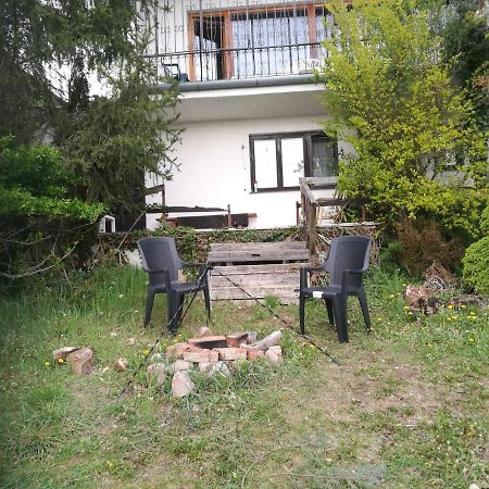 Holiday House Cervena Veza 皮耶什佳尼 外观 照片
